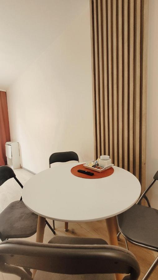 Green Terrace Family Apartment - 2 Terraces, Free Parking, Netflix Cinema - Wroclaw — Zdjęcia 2