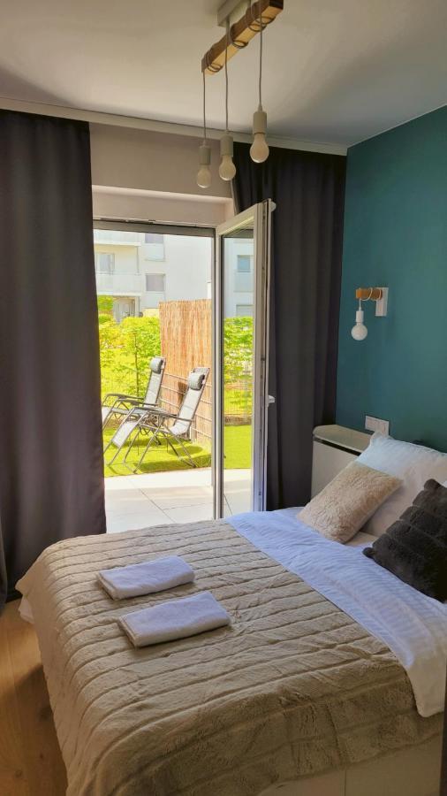 Green Terrace Family Apartment - 2 Terraces, Free Parking, Netflix Cinema - Wroclaw, Wroclaw